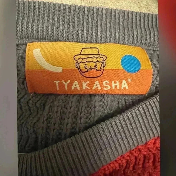 Tyakasha RARE Red and Grey Pullover Sweater - Picture 3 of 5